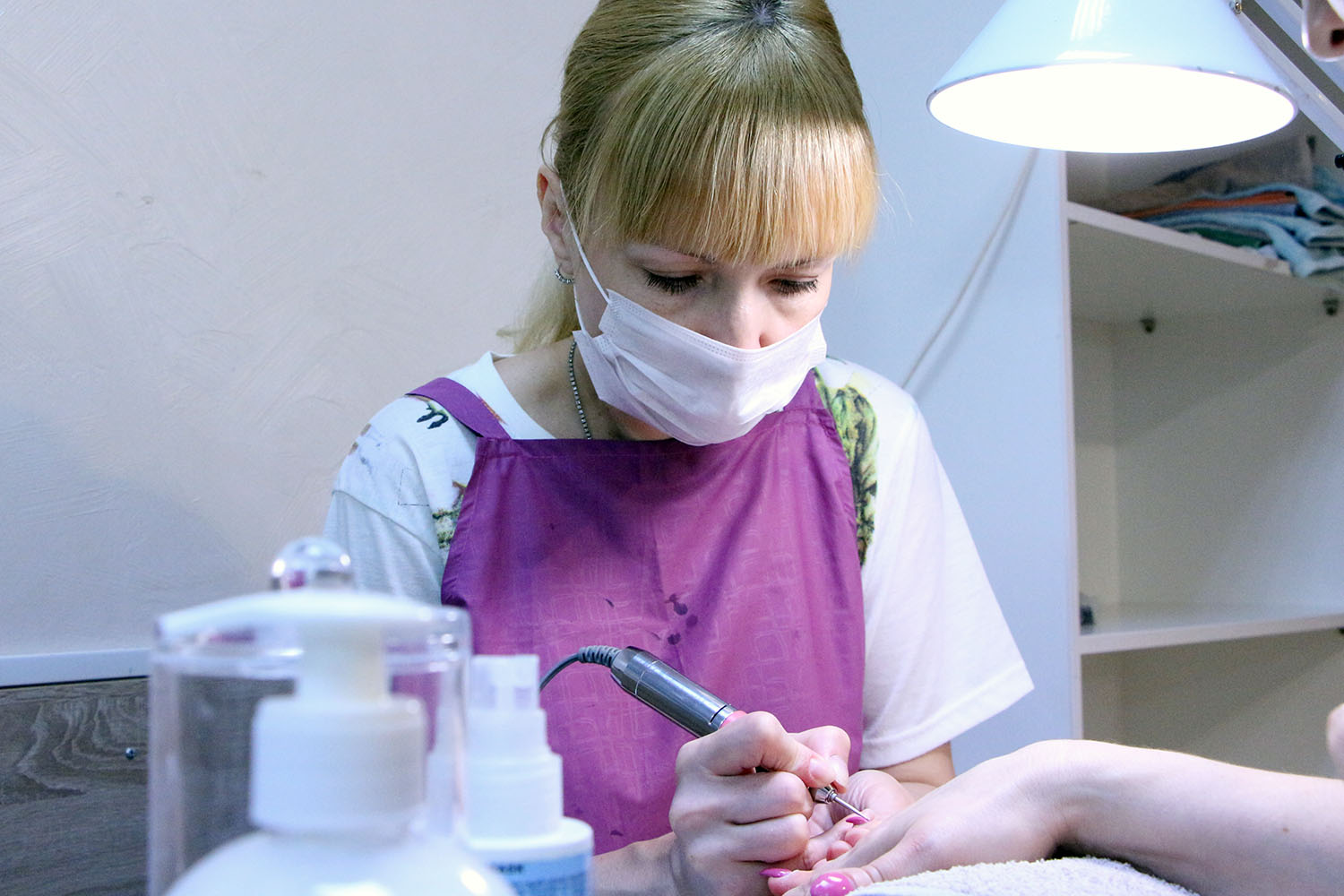 Занятия по ногтевому сервису